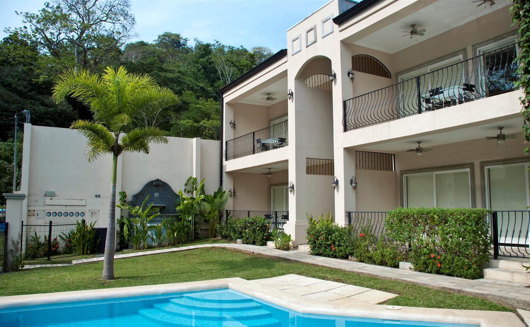 Hotel Punta Leona Jaco Exterior photo