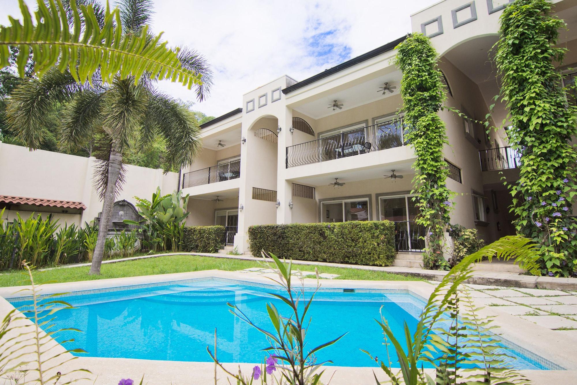 Hotel Punta Leona Jaco Exterior photo