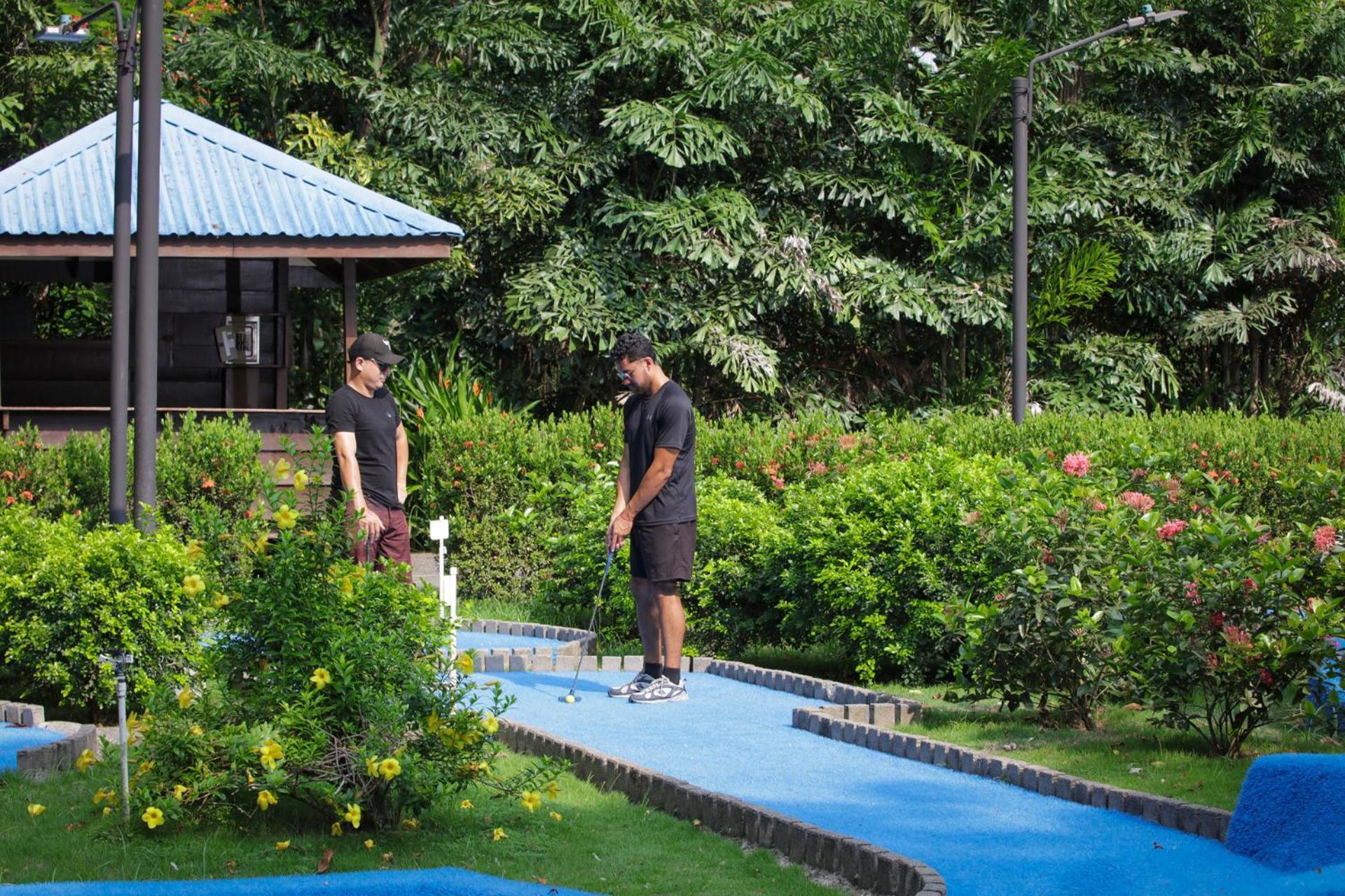 Hotel Punta Leona Jaco Exterior photo